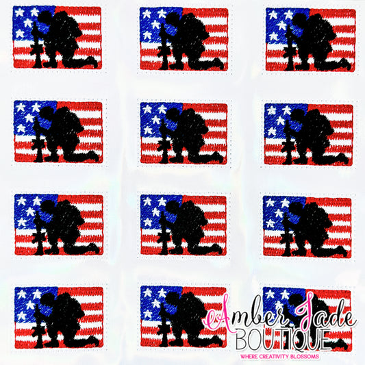 Patriotic Kneeling Soldier (Set of 3)